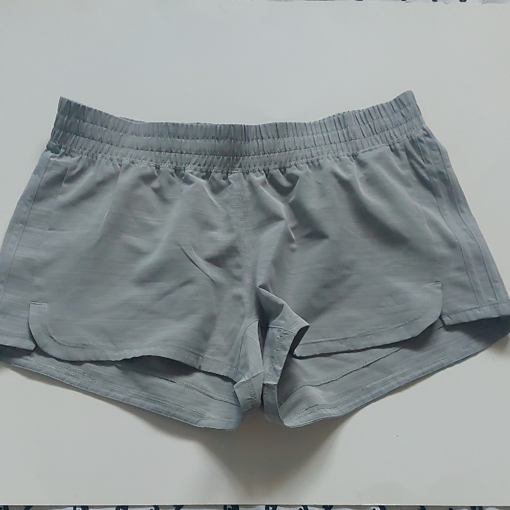 adidas Gray Athletic Shorts Womens  Lightweight Moisture-Wicking‎ Size M